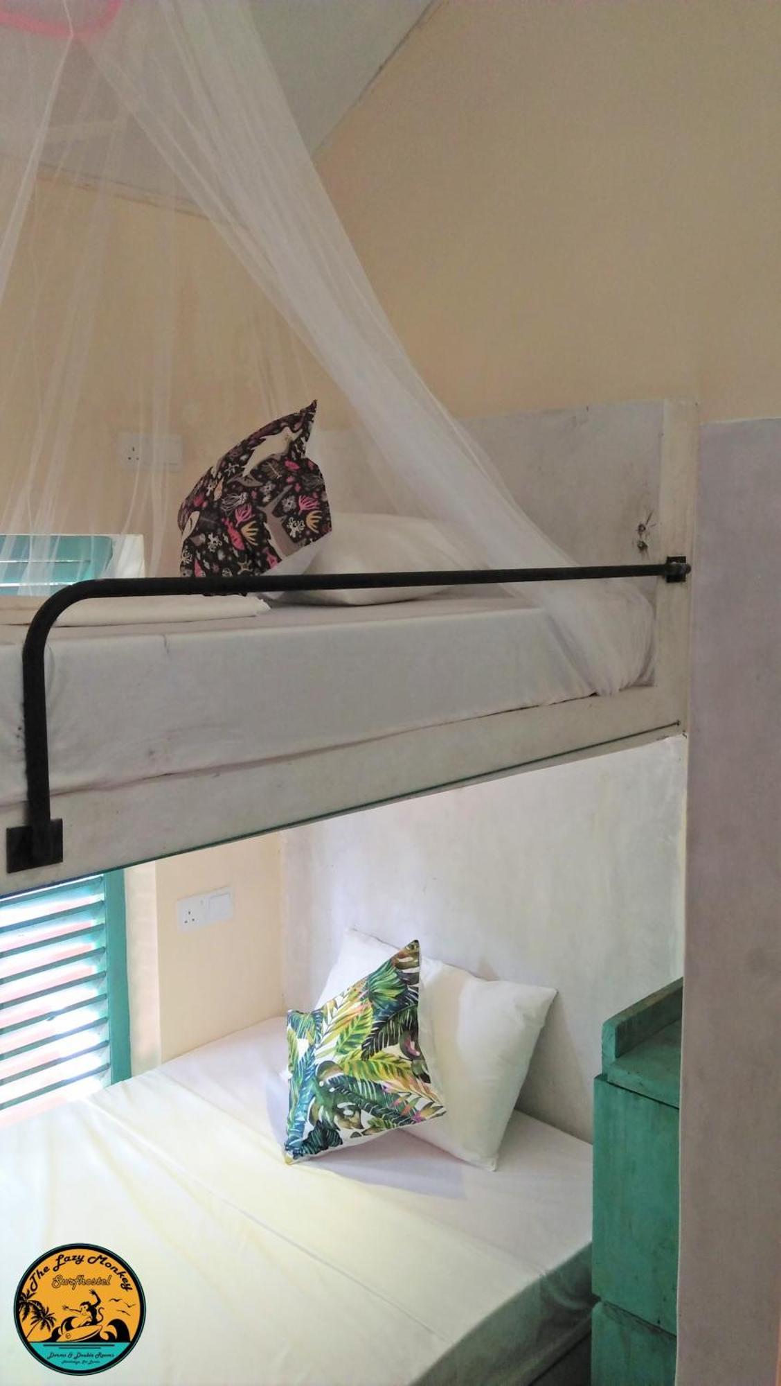 Lazy Monkey Surfhostel - Sri Lanka ديكويلاّ تين المظهر الخارجي الصورة
