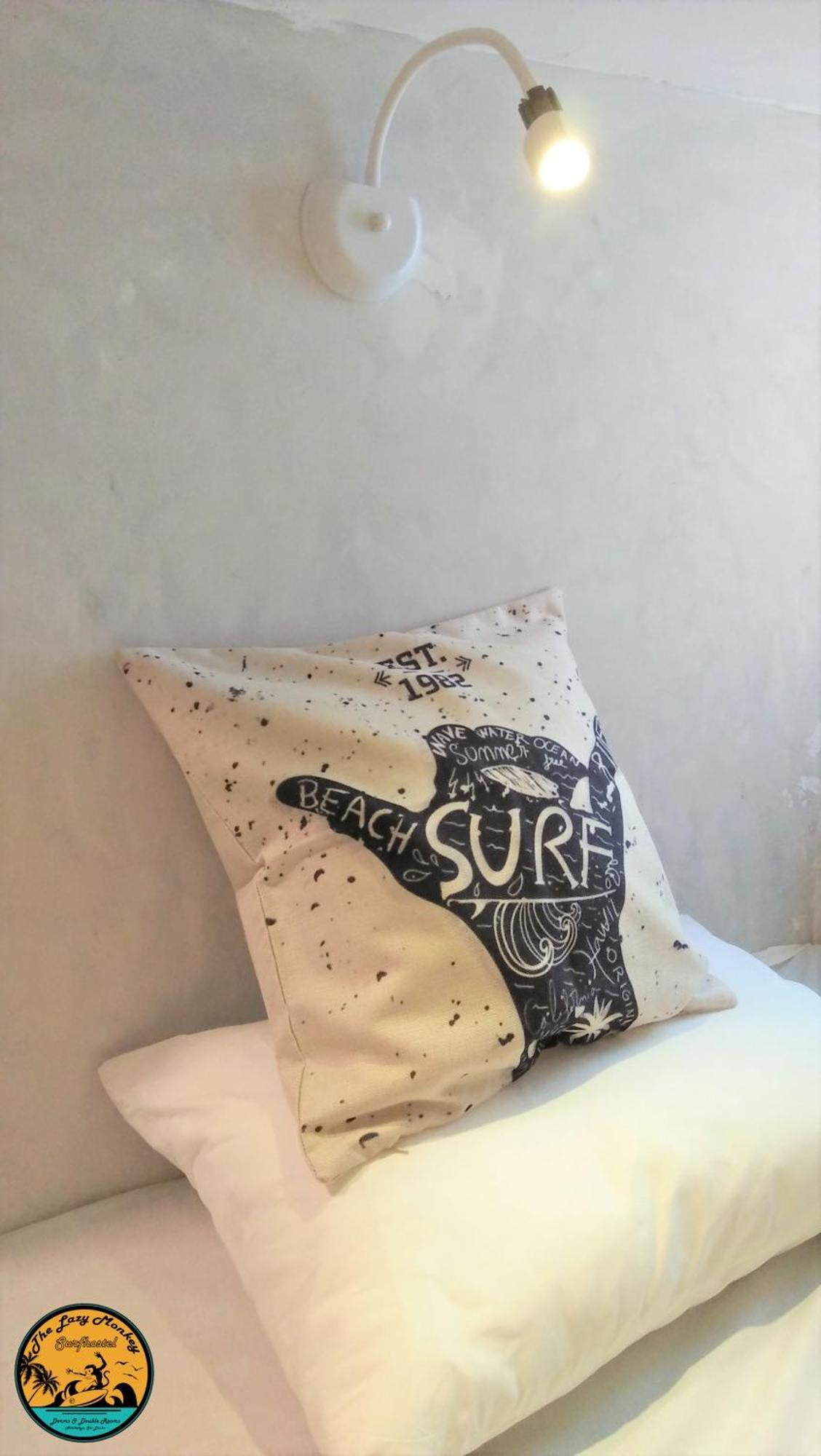 Lazy Monkey Surfhostel - Sri Lanka ديكويلاّ تين المظهر الخارجي الصورة