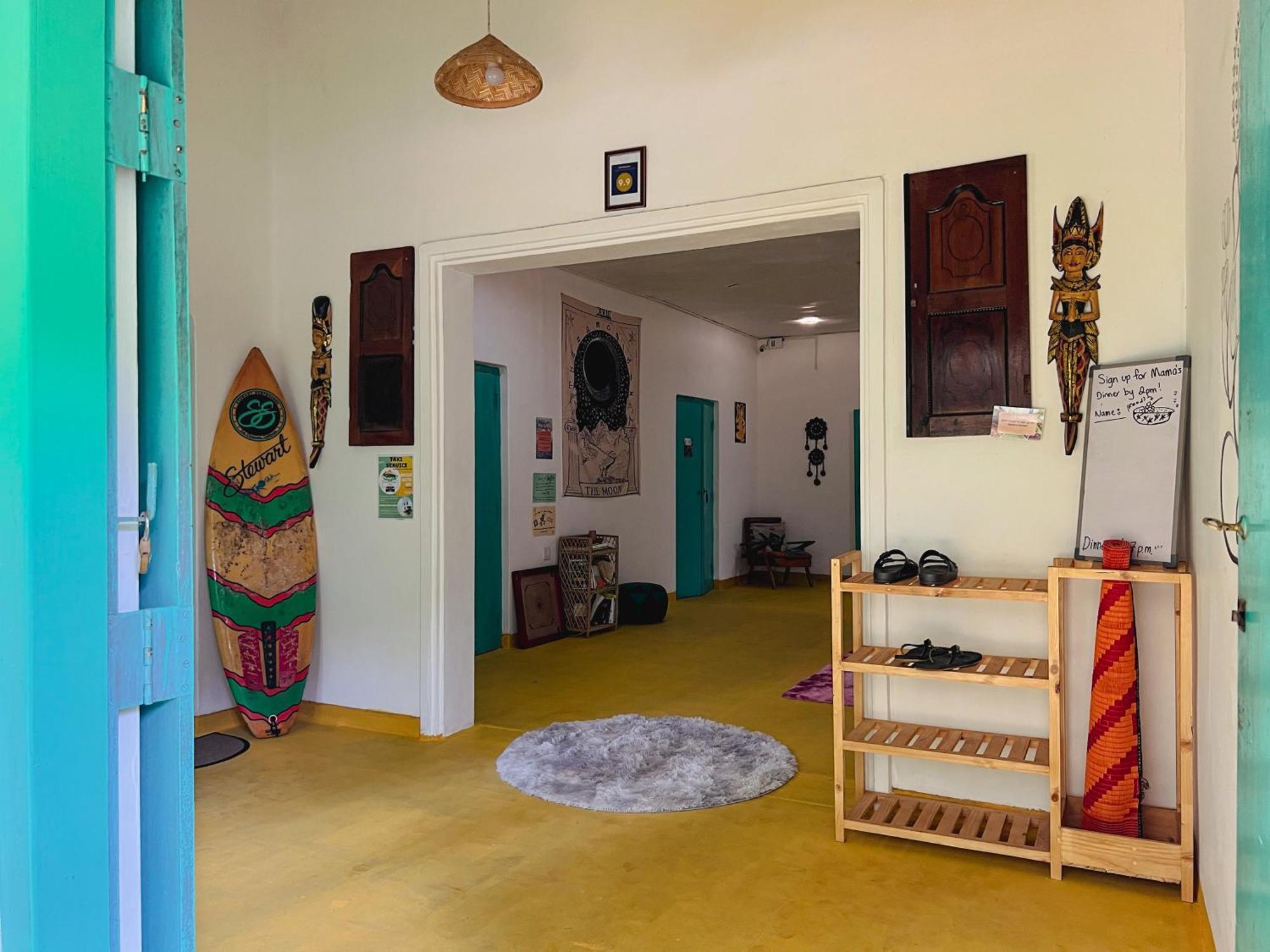 Lazy Monkey Surfhostel - Sri Lanka ديكويلاّ تين المظهر الخارجي الصورة