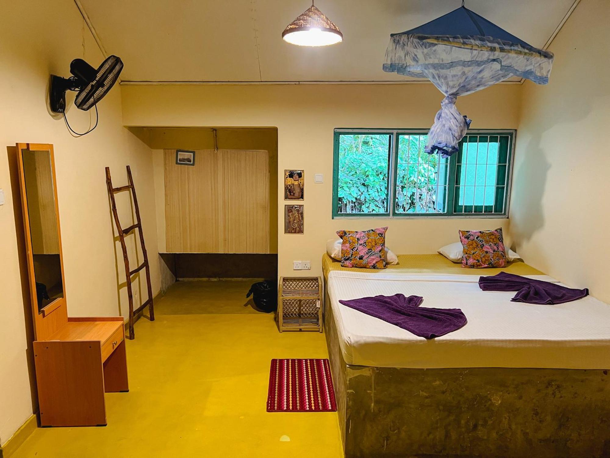 Lazy Monkey Surfhostel - Sri Lanka ديكويلاّ تين المظهر الخارجي الصورة