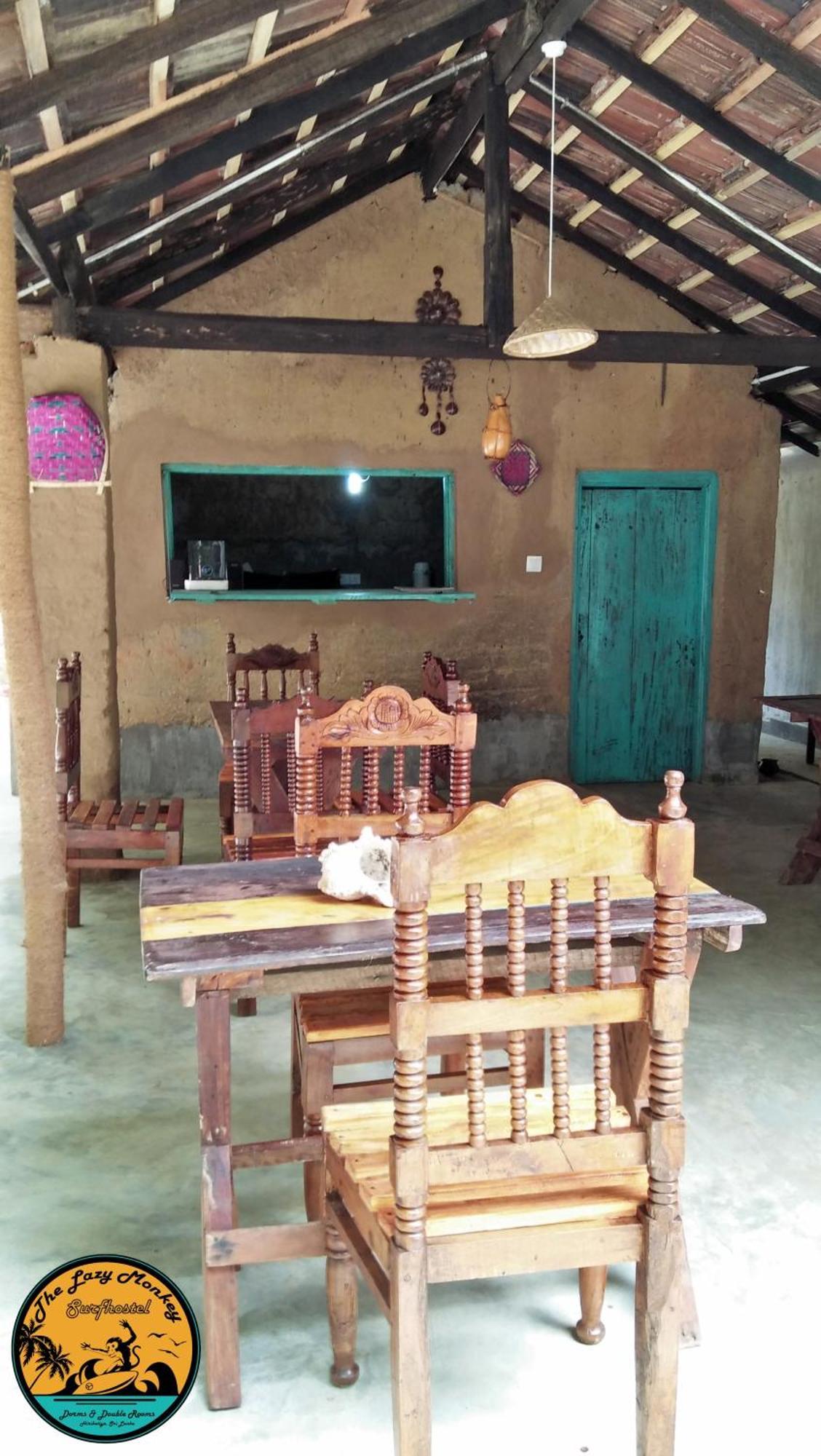 Lazy Monkey Surfhostel - Sri Lanka ديكويلاّ تين المظهر الخارجي الصورة